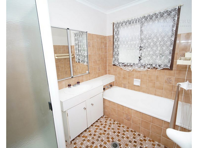 19 Eldershaw Drive, Forest Hill NSW 2651