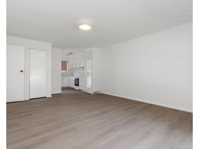 4/31-33 Lampe Avenue, Wagga Wagga NSW 2650