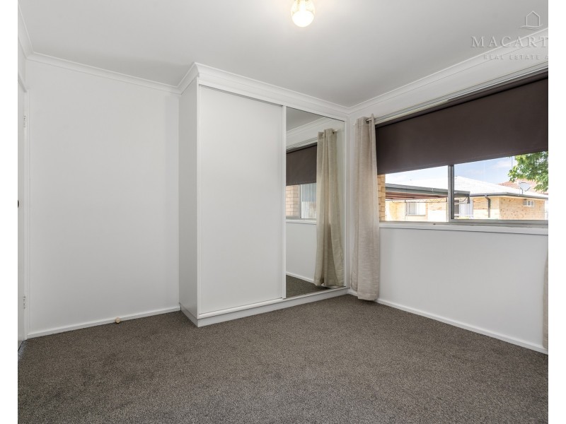 4/31-33 Lampe Avenue, Wagga Wagga NSW 2650