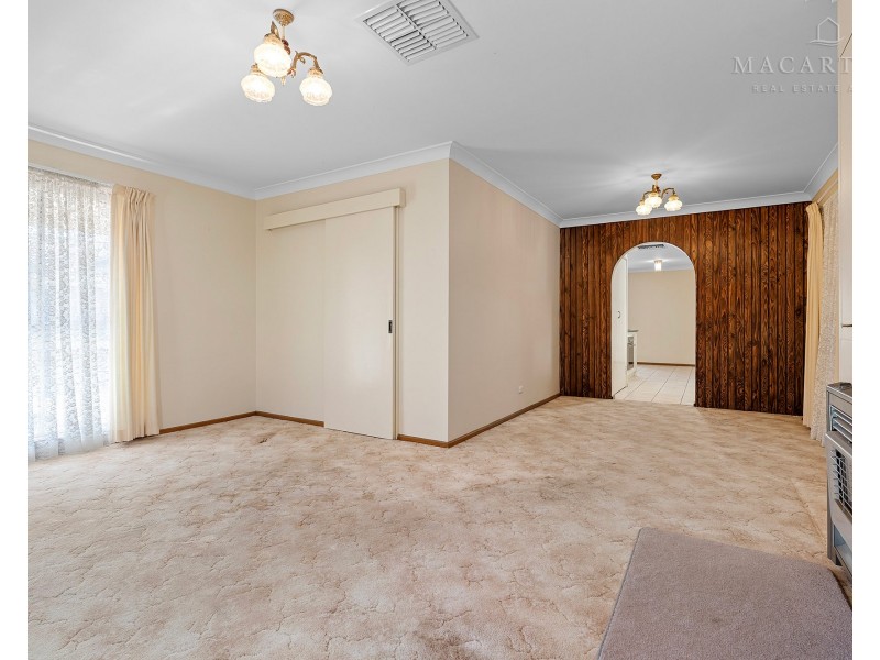 92 Raye Street, Tolland NSW 2650