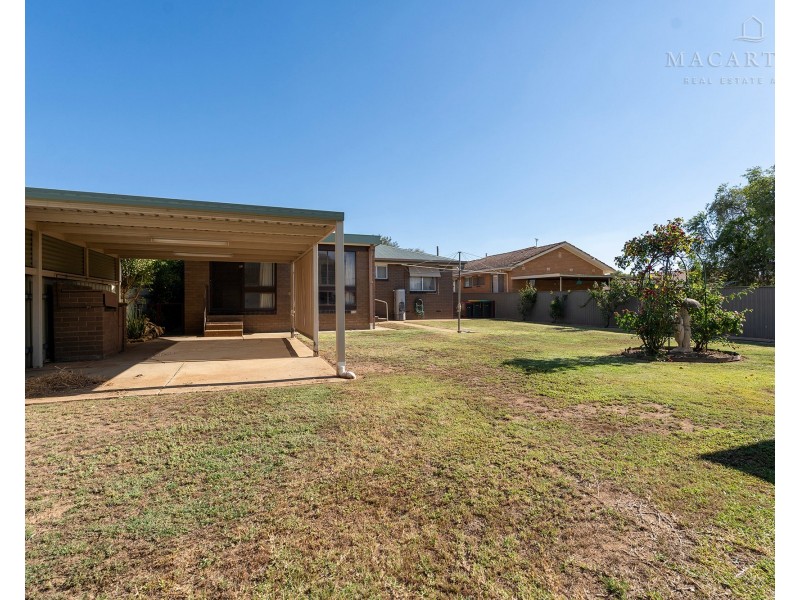 92 Raye Street, Tolland NSW 2650