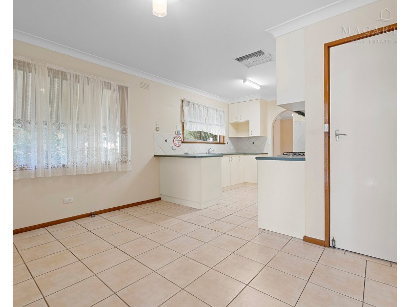 92 Raye Street, Tolland NSW 2650