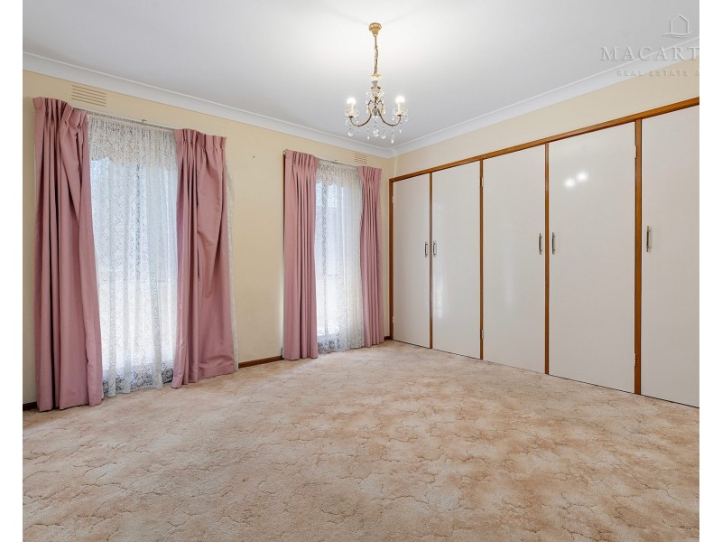 92 Raye Street, Tolland NSW 2650