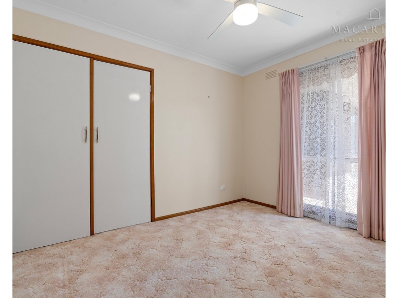 92 Raye Street, Tolland NSW 2650