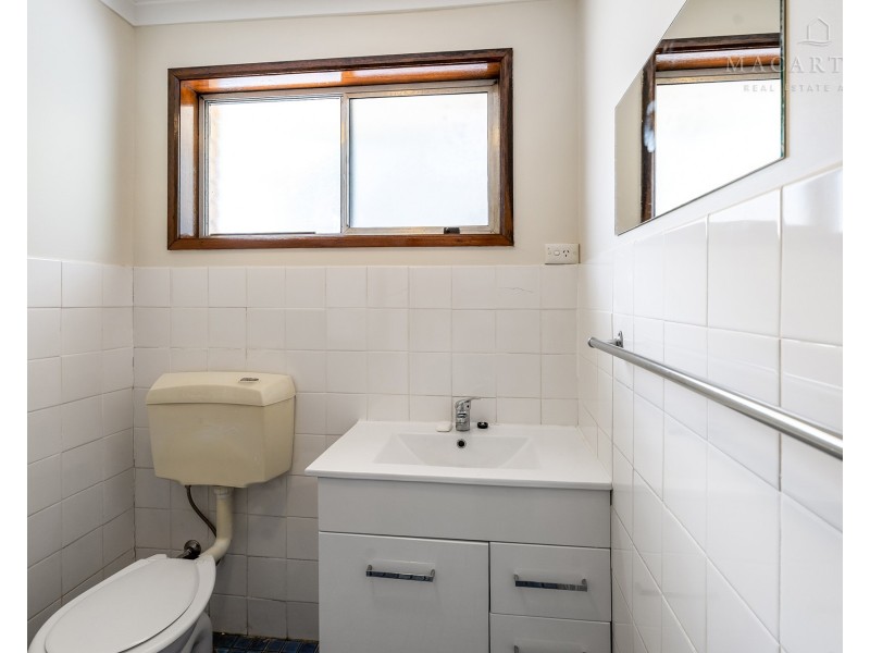 1/3 Banner Street, Forest Hill NSW 2651