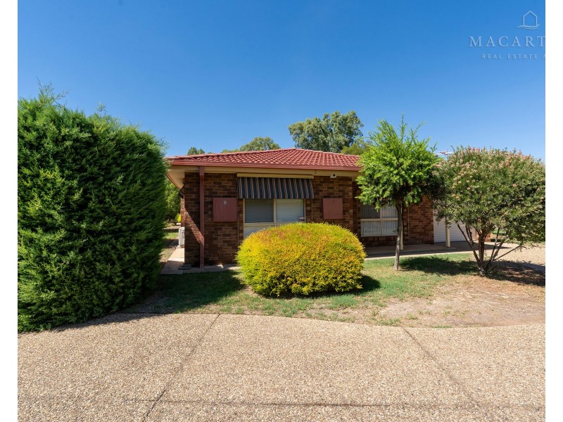2/54 Adjin Street, Mount Austin NSW 2650