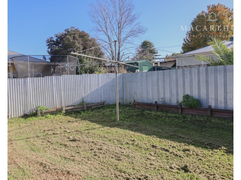 124 Bourke Street, Mount Austin NSW 2650