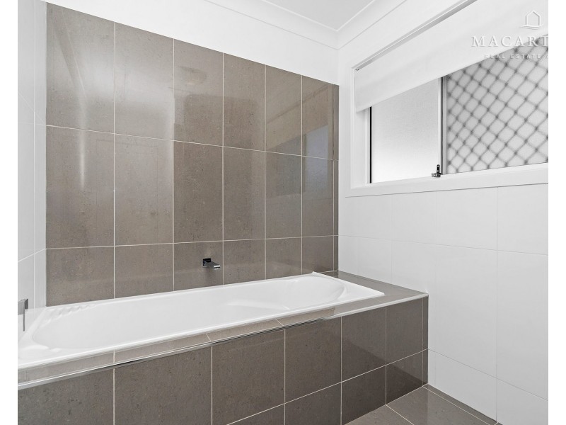 43 Durack Circuit, Boorooma NSW 2650