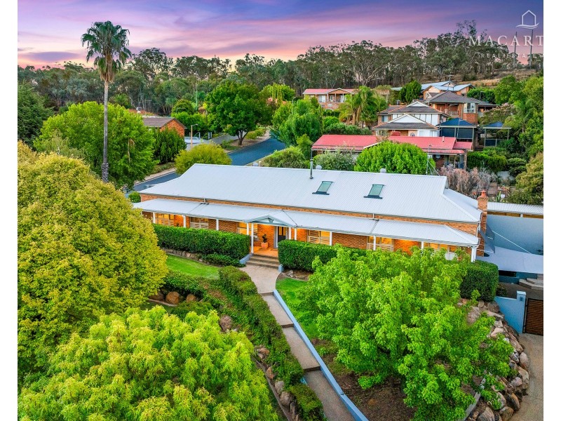 7 Loru Close, Kooringal NSW 2650