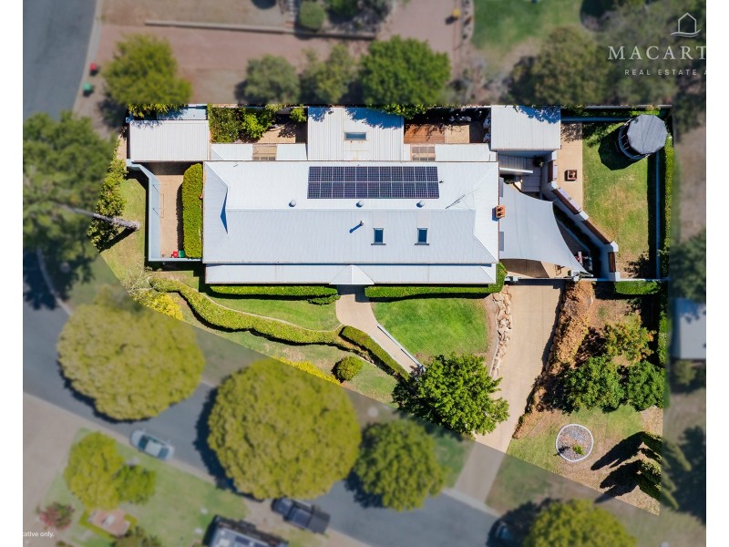 7 Loru Close, Kooringal NSW 2650