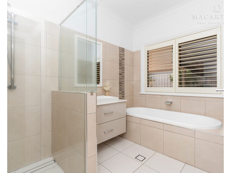 7 Loru Close, Kooringal NSW 2650