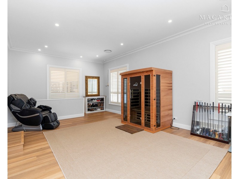 7 Loru Close, Kooringal NSW 2650