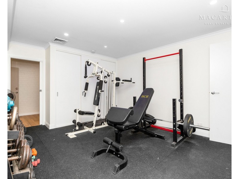 7 Loru Close, Kooringal NSW 2650