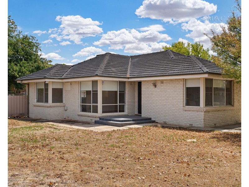 18 Martin Street, Tolland NSW 2650