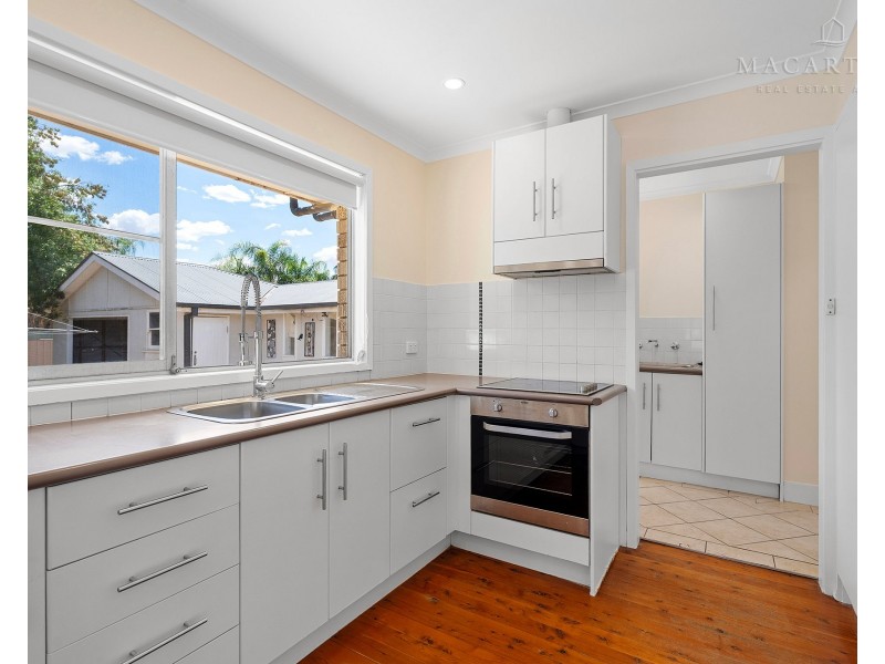 18 Martin Street, Tolland NSW 2650