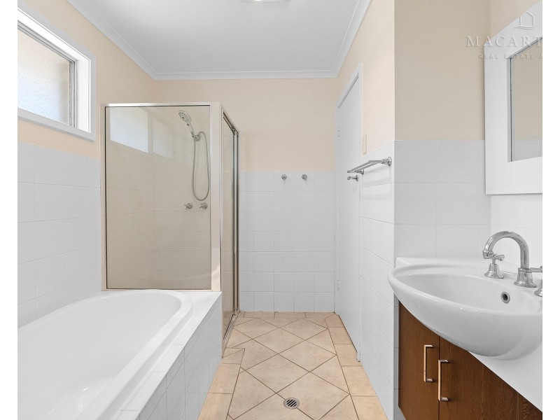 18 Martin Street, Tolland NSW 2650