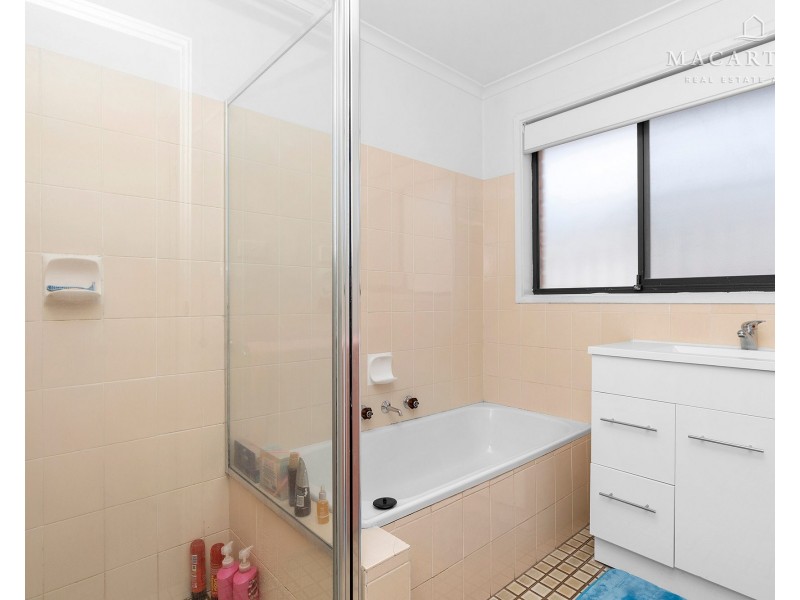 4/16 Bulolo Street, Ashmont NSW 2650