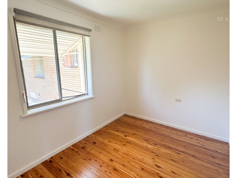 2/52 Raye Street, Tolland NSW 2650