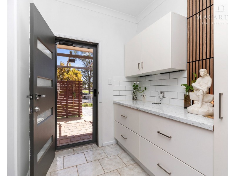 4 Freyberg Street, Ashmont NSW 2650