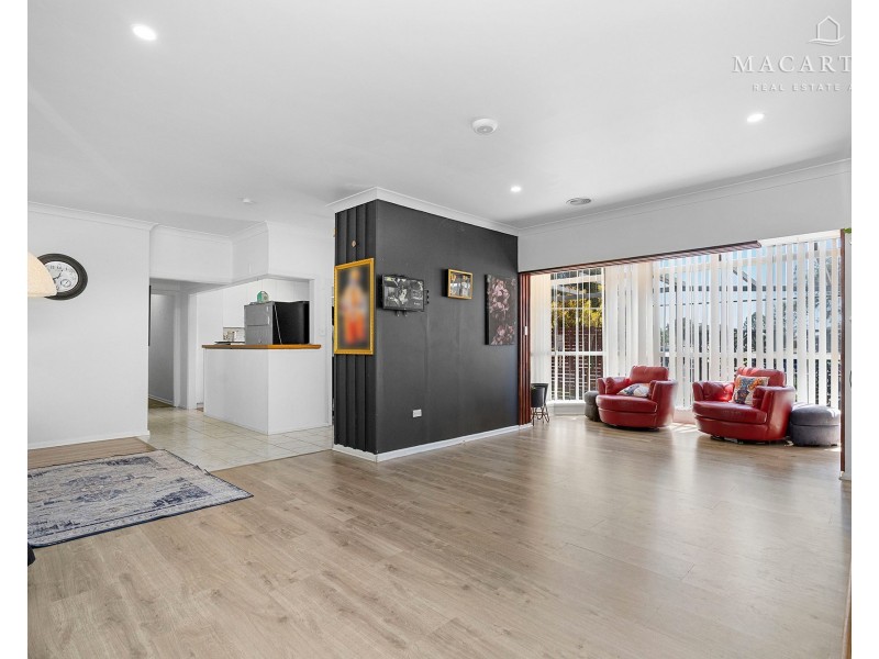 4 Freyberg Street, Ashmont NSW 2650