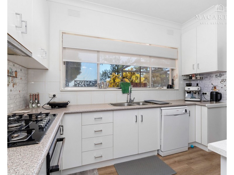 4 Freyberg Street, Ashmont NSW 2650