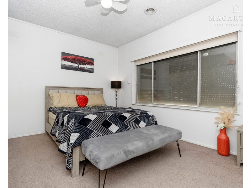 4 Freyberg Street, Ashmont NSW 2650