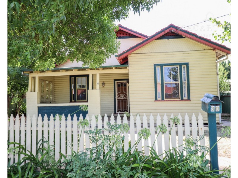 30 Albury Street, Wagga Wagga NSW 2650