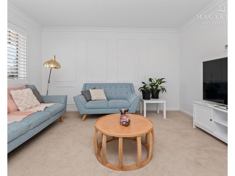 68 Jumbuck Drive, Gobbagombalin NSW 2650