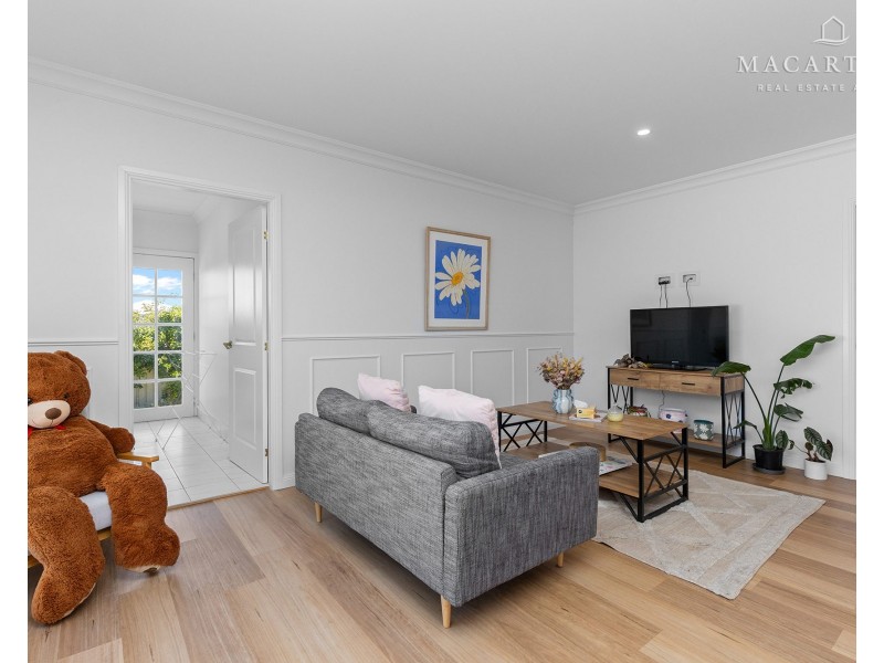 68 Jumbuck Drive, Gobbagombalin NSW 2650