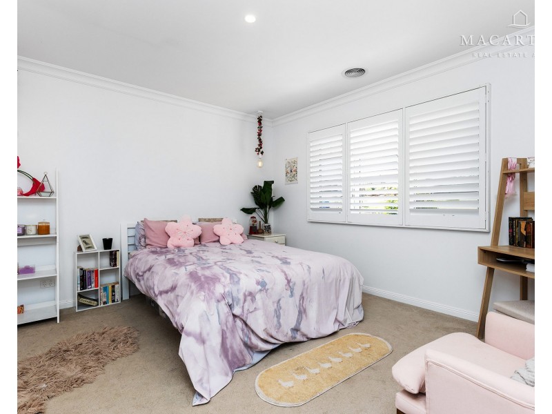 68 Jumbuck Drive, Gobbagombalin NSW 2650