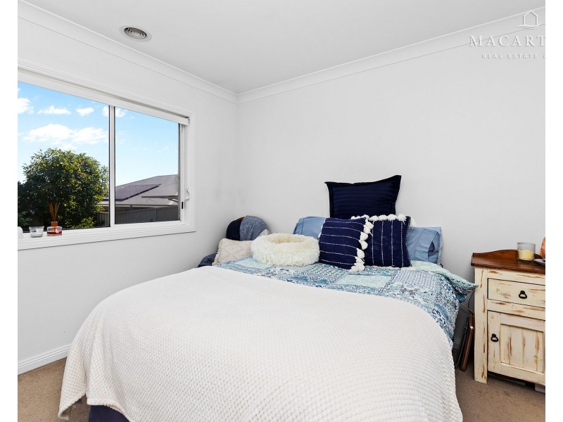 68 Jumbuck Drive, Gobbagombalin NSW 2650