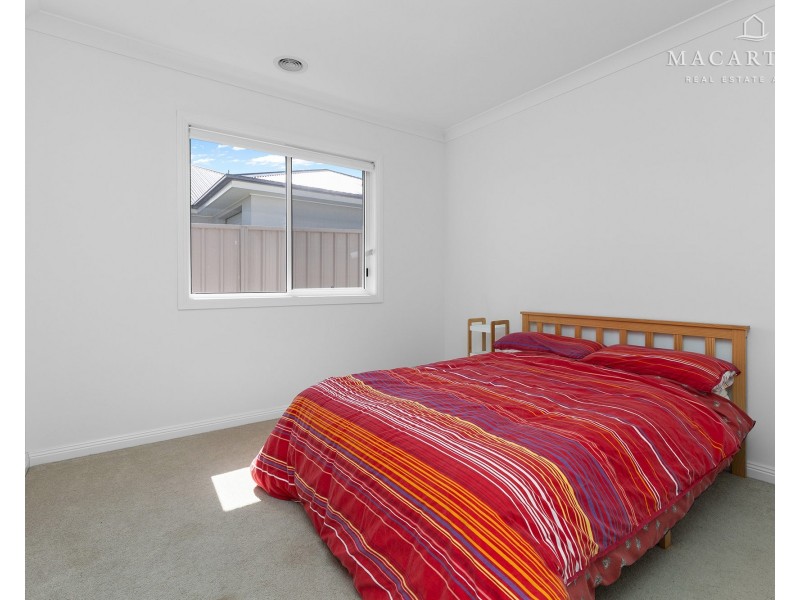 68 Jumbuck Drive, Gobbagombalin NSW 2650