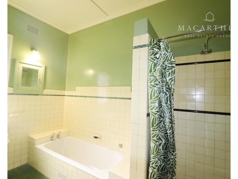 29 Athol Street, Turvey Park NSW 2650