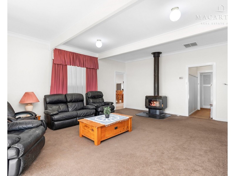 5 Norman Duck Avenue, San Isidore NSW 2650