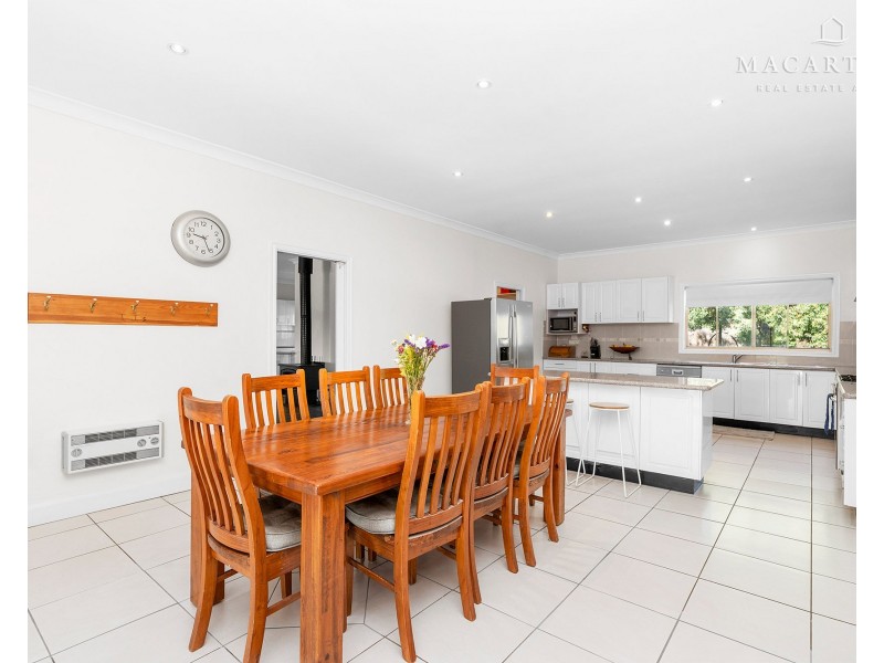 5 Norman Duck Avenue, San Isidore NSW 2650