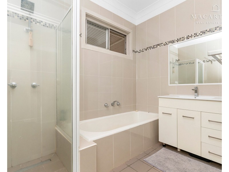 5 Norman Duck Avenue, San Isidore NSW 2650