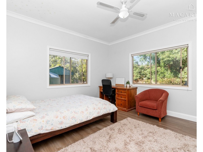 5 Norman Duck Avenue, San Isidore NSW 2650
