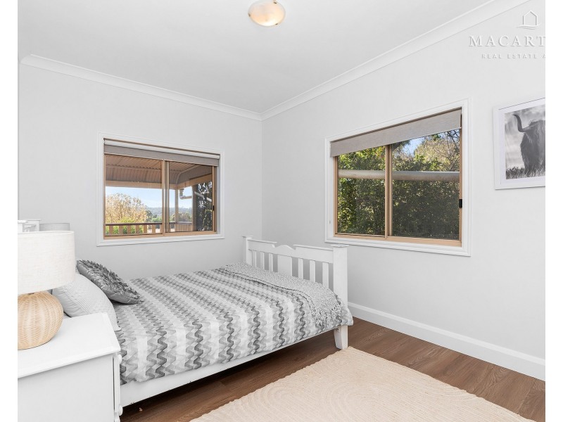 5 Norman Duck Avenue, San Isidore NSW 2650