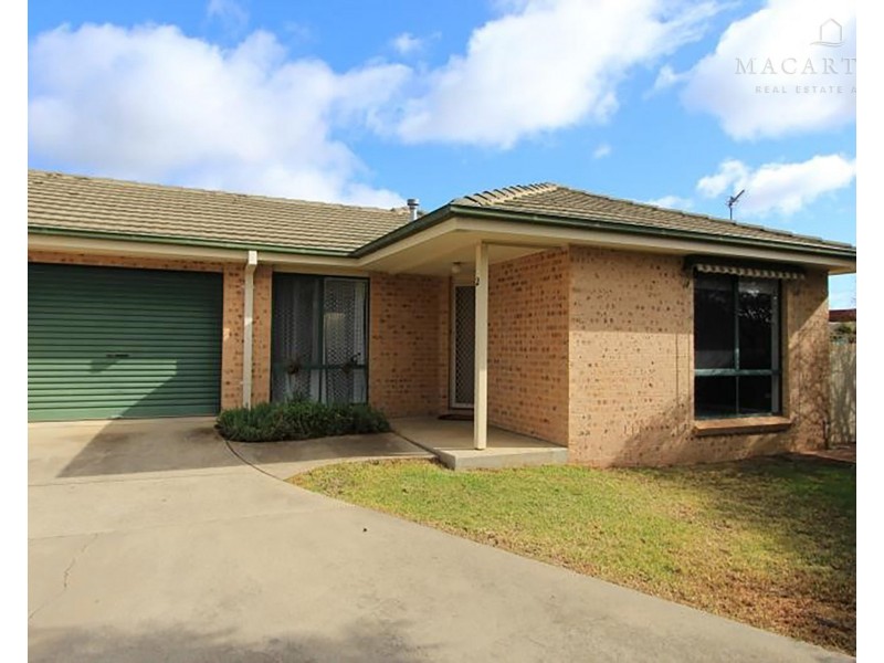 2/13 Bulolo Street, Ashmont NSW 2650