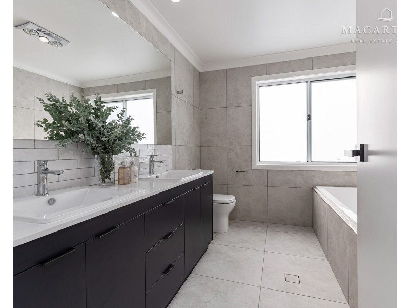 54 Spring Street, Wagga Wagga NSW 2650