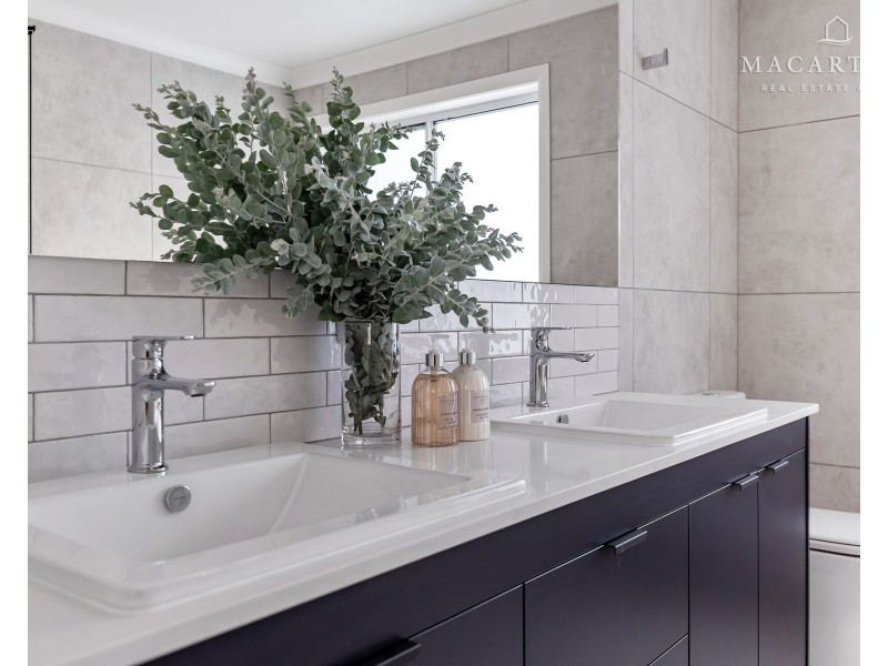 54 Spring Street, Wagga Wagga NSW 2650