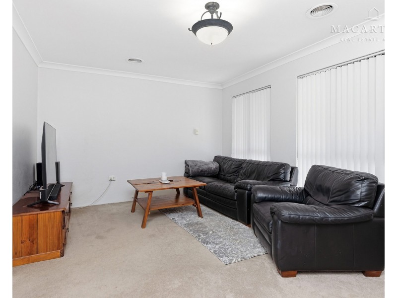 16 Walana Crescent, Kooringal NSW 2650