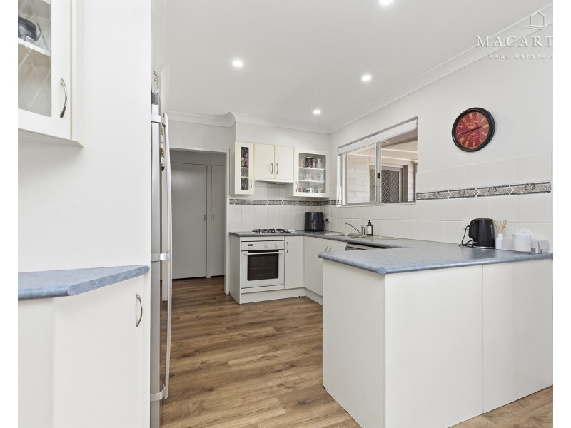 16 Walana Crescent, Kooringal NSW 2650