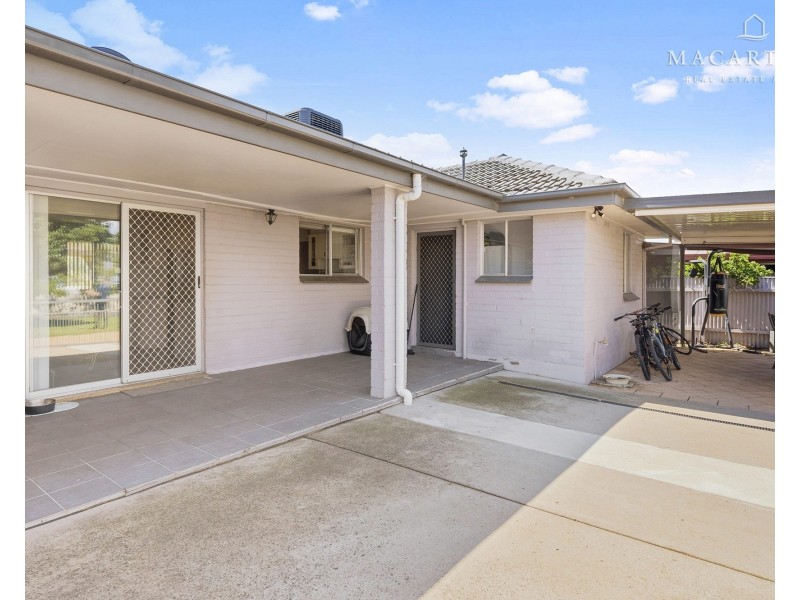 16 Walana Crescent, Kooringal NSW 2650