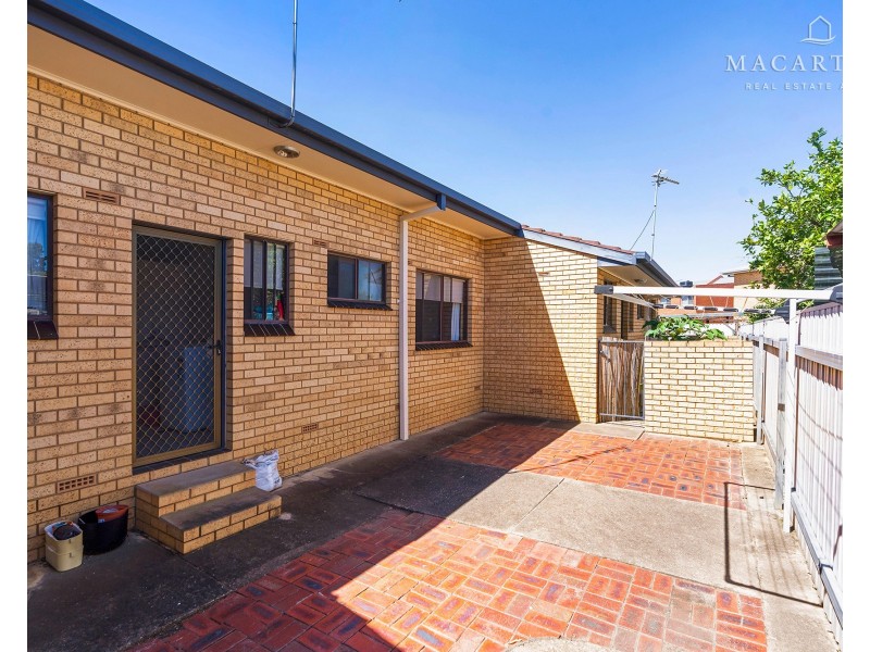 3/2 Vestey Street, Wagga Wagga NSW 2650
