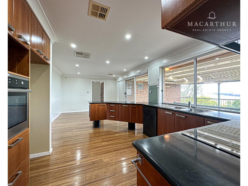 36 McCoullough Drive, Tolland NSW 2650