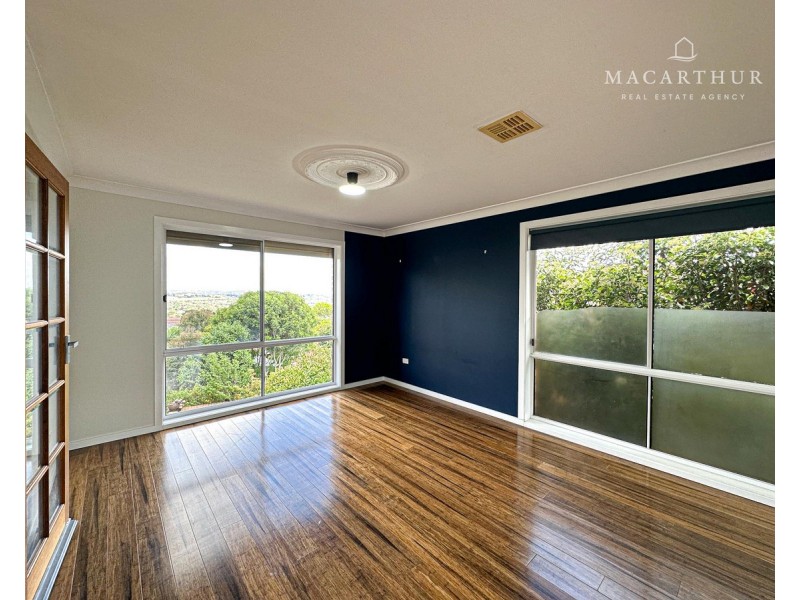 36 McCoullough Drive, Tolland NSW 2650