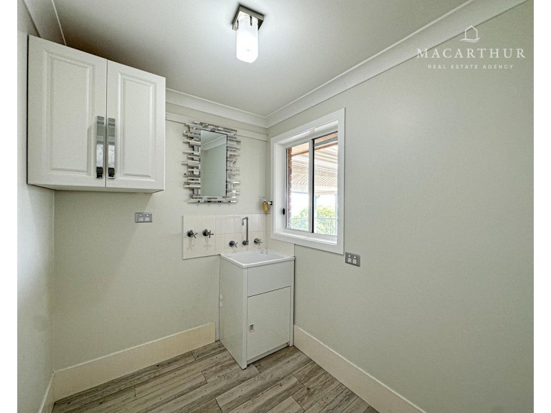 36 McCoullough Drive, Tolland NSW 2650