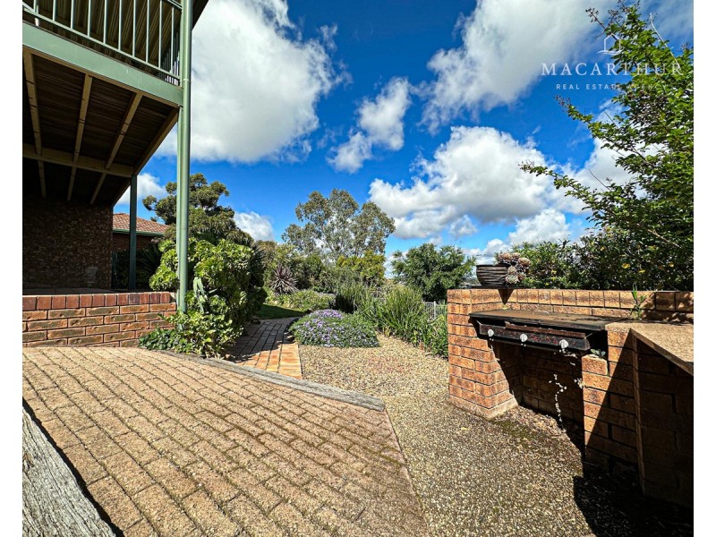 36 McCoullough Drive, Tolland NSW 2650