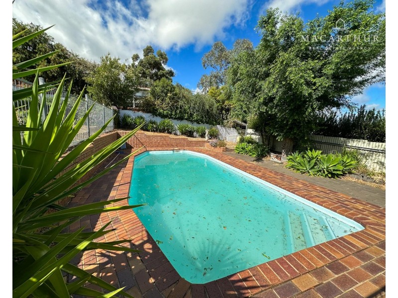 36 McCoullough Drive, Tolland NSW 2650